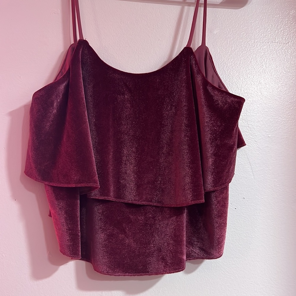 BRAND NEW MAROON SUEDE CROP TOPS SIZE L